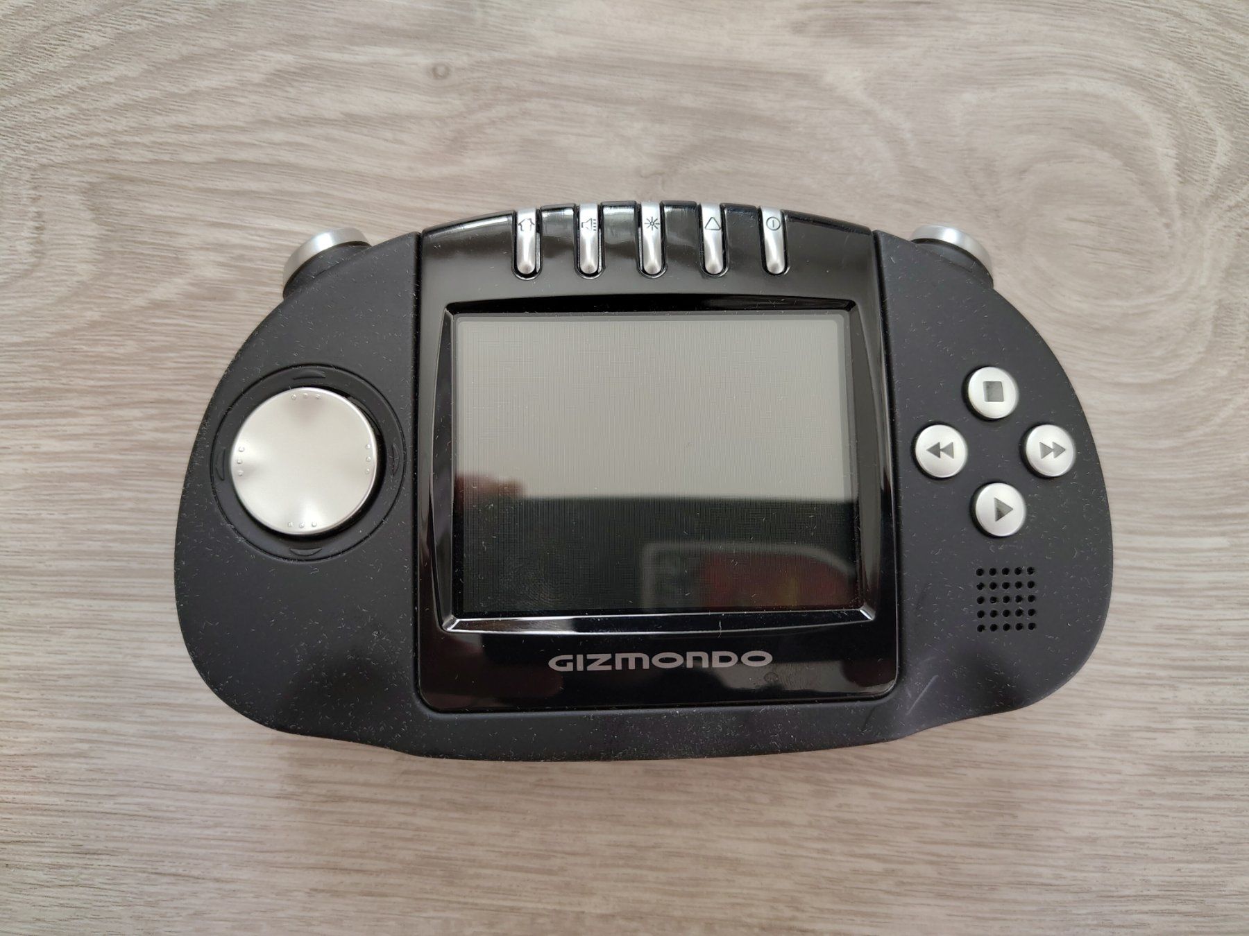 Konsolen: Gizomondo Bundle mit 6 Spielen – Defekt aus Schachen LU von retrogamer 8