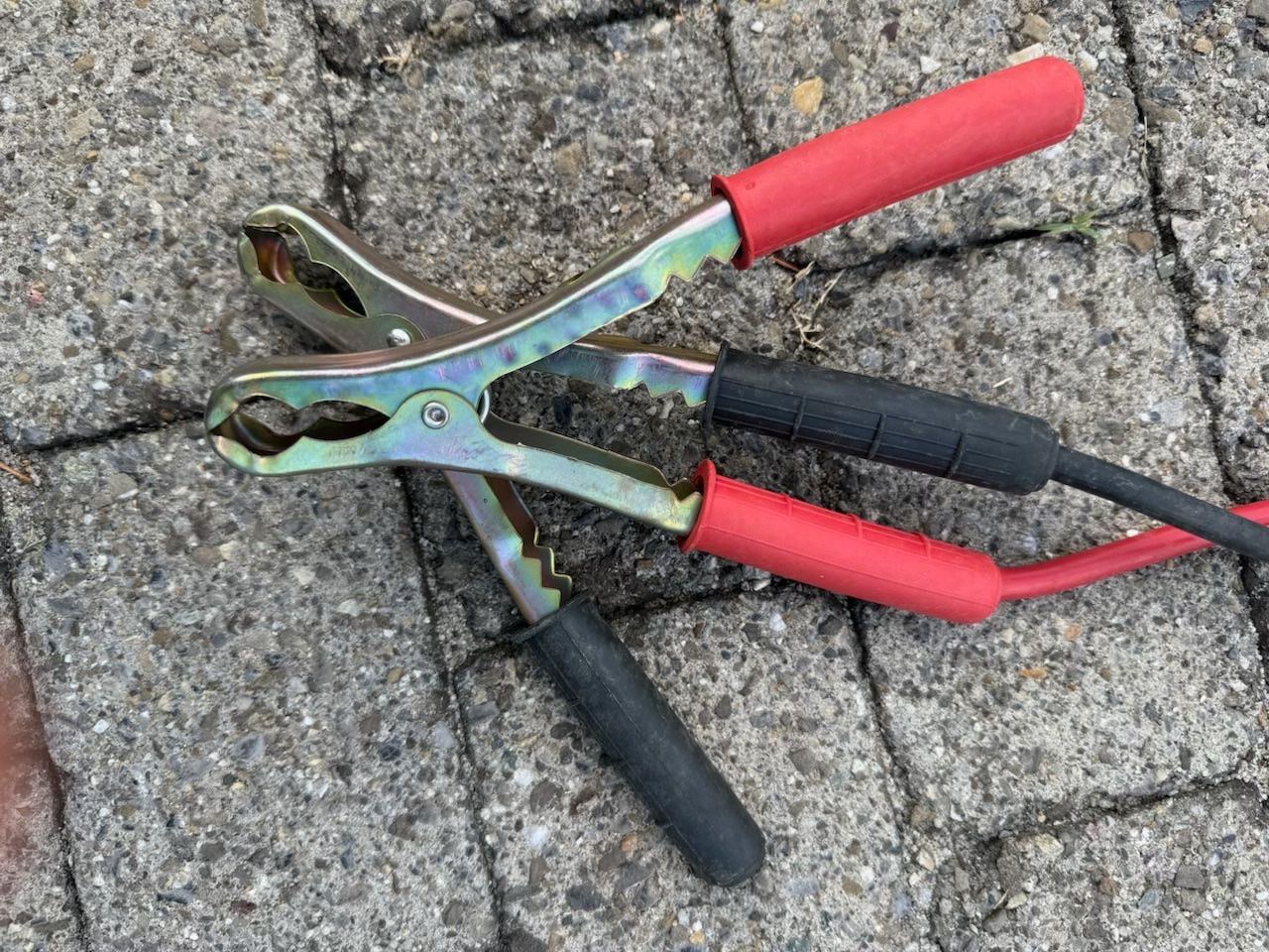 Kabel: Jumper Cables 300 AMP 2.5m – Gebraucht aus Oberlunkhofen von davidtully