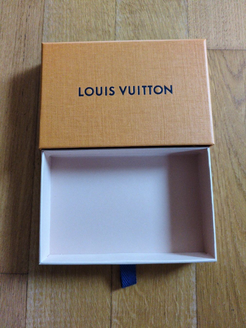 Altro in Decorazioni & Accessori: Louis Vuitton Box – Nuovo (secondo la descrizione) da Wil / ZH venduto da Tomseymoor 1
