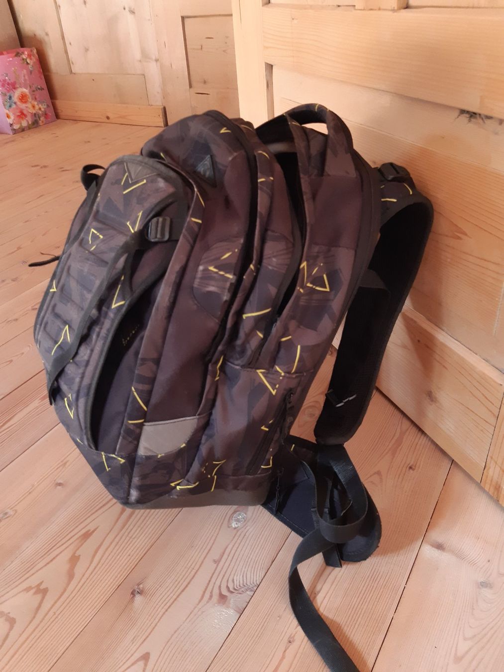 Satch Zaini: Schulrucksack SATCH schwarz mit gelb – Usato da Martina venduto da migrol06