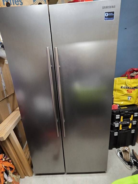 Frigoriferi: Food Center Samsung – Usato da Neuhausen am Rheinfall venduto da Lambskin