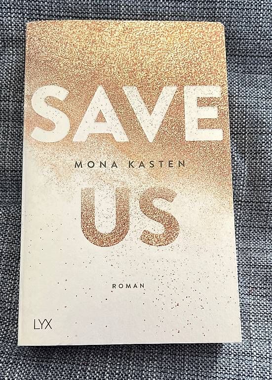 Bücher: Save us/ Maxton Hall – Gebraucht aus Langendorf von La26