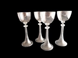 Wein und Sektglas antik