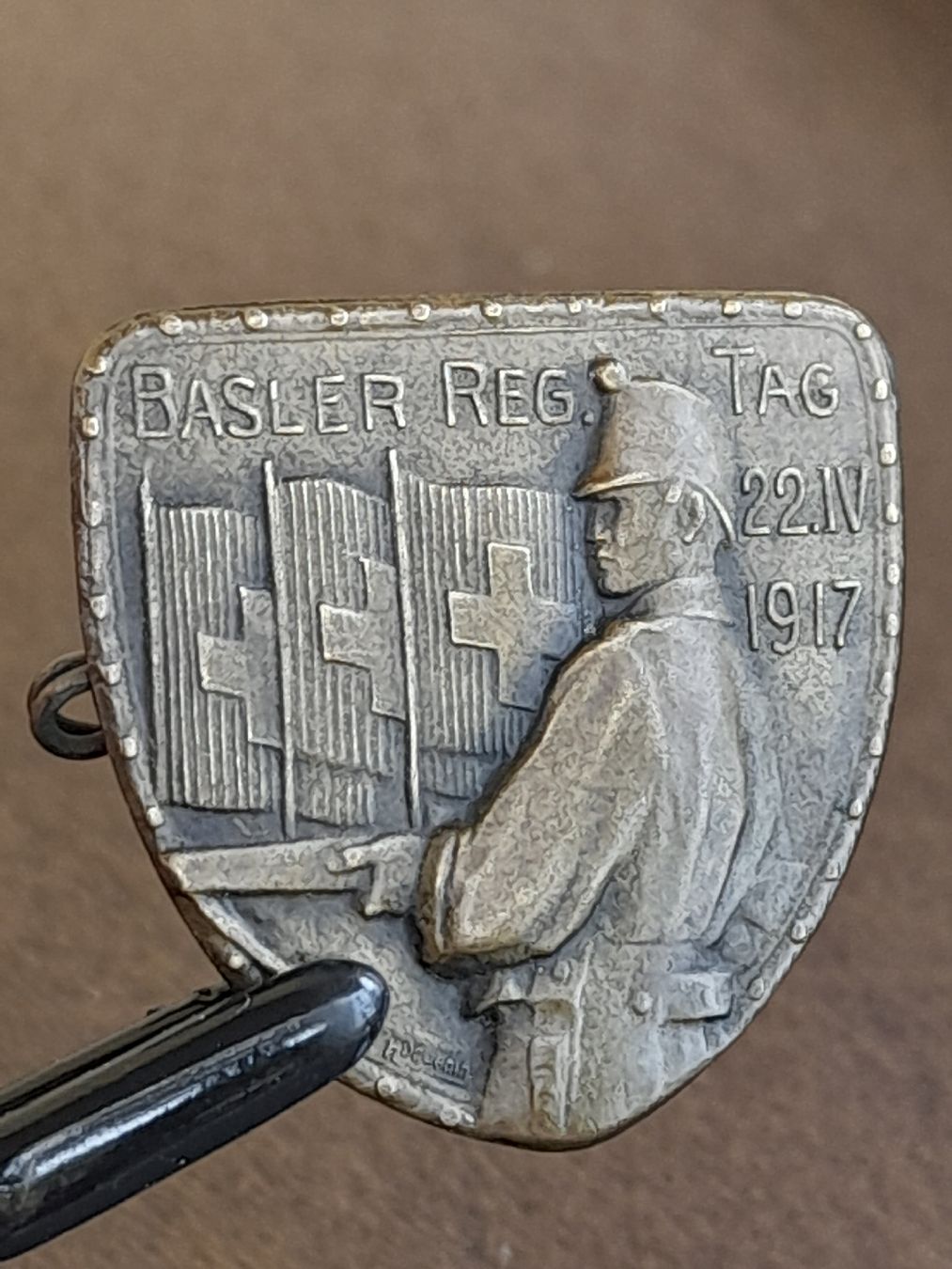 Spille & Fermagli: Antik Abzeichen Militär Basel 22.IV.1917 – Usato da Basel venduto da Basel_20