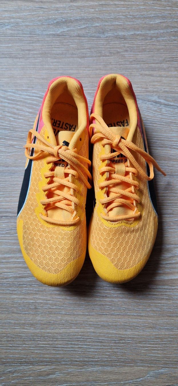Puma Scarpe per ragazzi: Nagelschuhe Puma Gr. 33 – Usato da Belp venduto da Jenveux