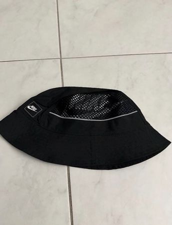 Nike Fischerhut schwarz Sommer Mesh Gr. L/XL top Zustand