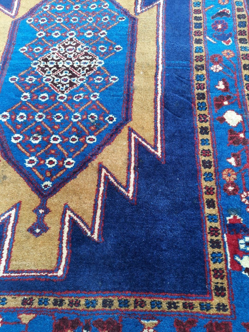 Teppiche: Teppich – Gebraucht aus Weinfelden von JoeBaer 1