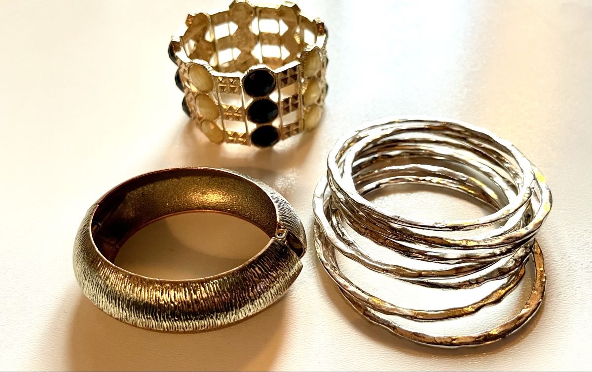 Sonstiger Schmuck: 8-tlg Set an Modeschmuck – Gebraucht aus Dübendorf von Crioula 8
