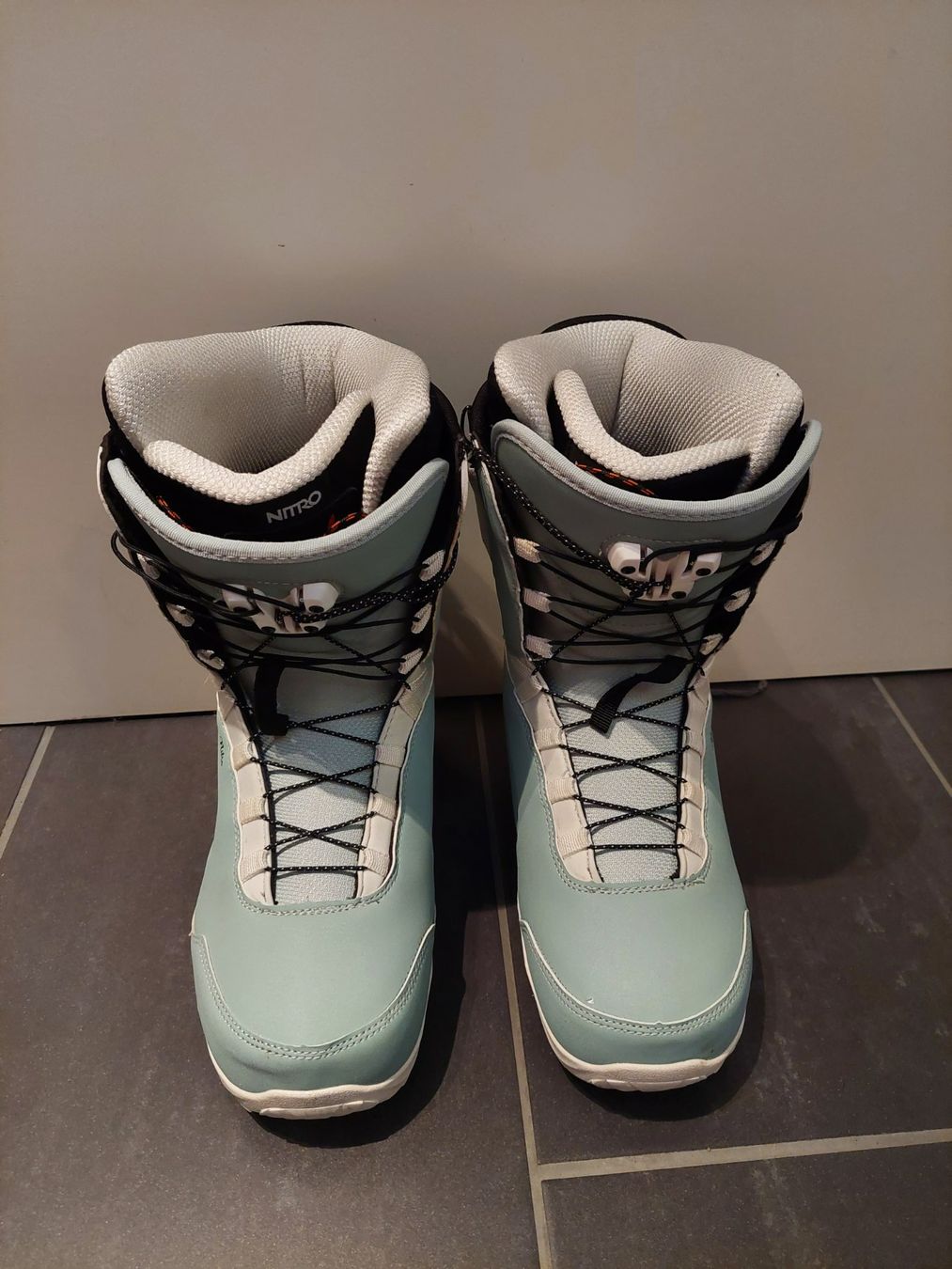 Snowboard Nitro Scarpe da uomo: Nitro Snowboard Schuhe Scala TLS – Nuovo (secondo la descrizione) da Ried b. Kerzers venduto da sin_qy8s