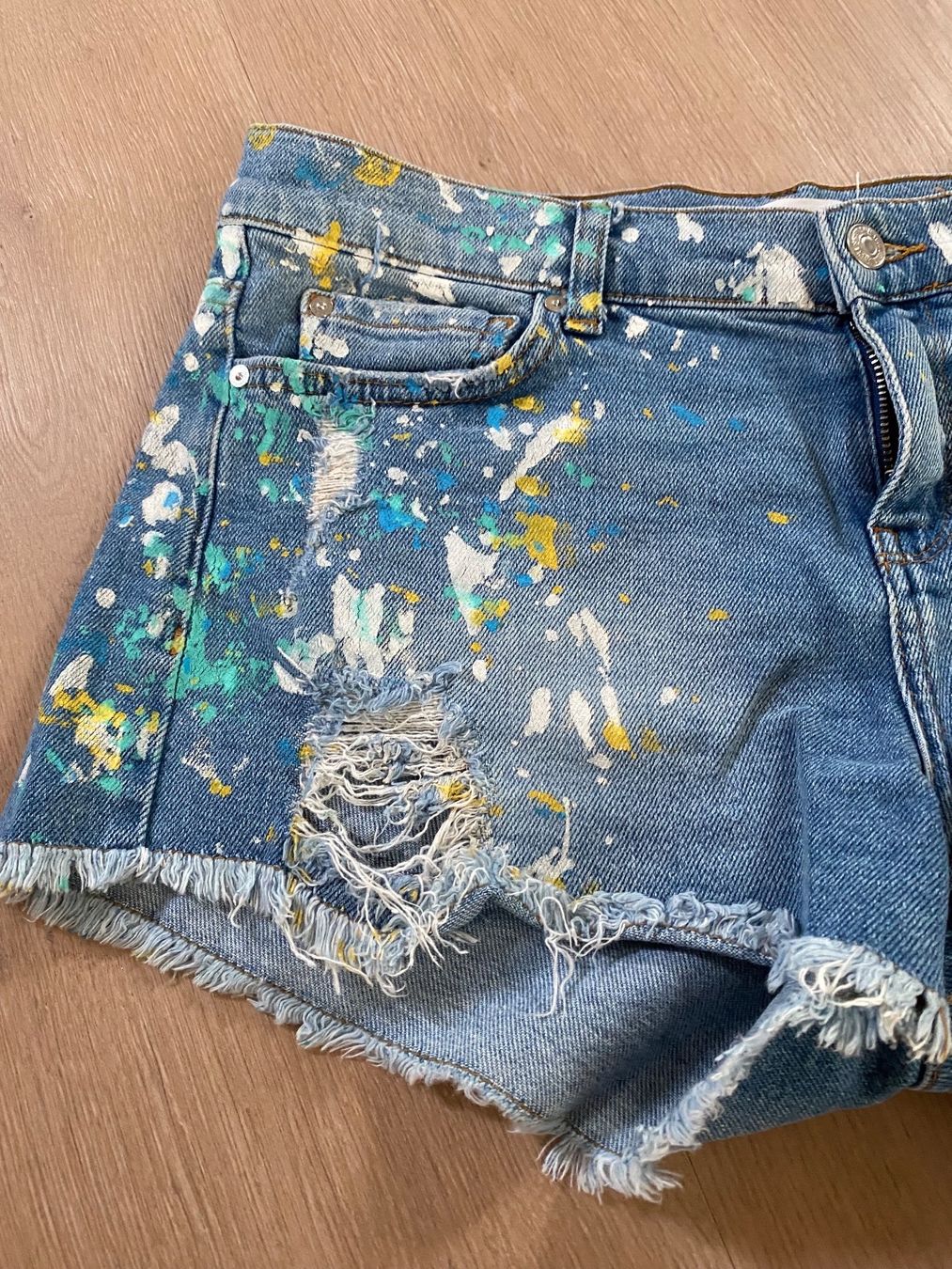 Mango Pantalons: Coole Mango Jeans Shorts Grösse 38 – D'occasion à Winkel par Flyhy2020 1