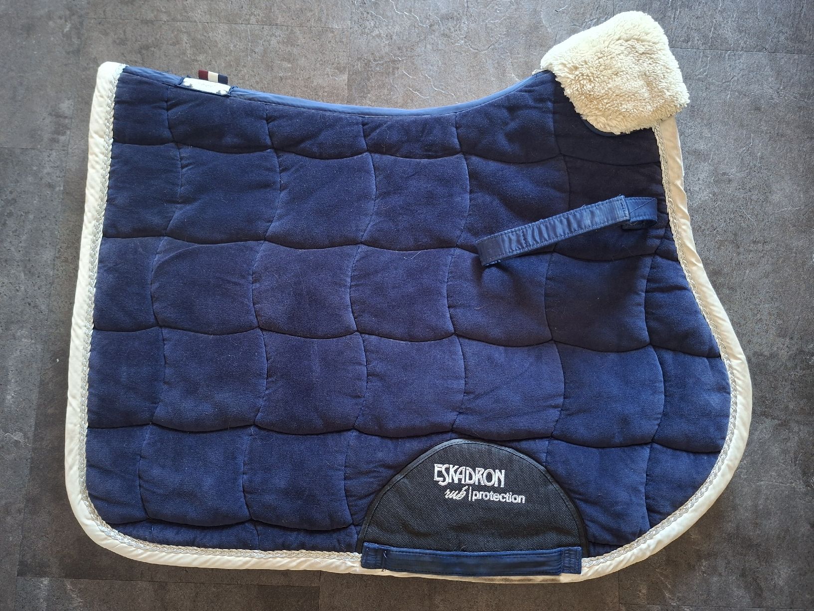 Briglie & Cavezze: Eskadron Heritage Schabracke VS – Usato da Bad Ragaz venduto da ele_62tq