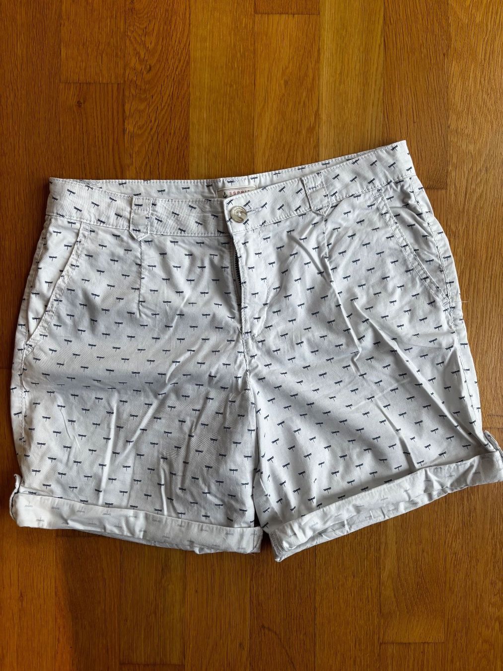 Esprit Pantaloni: Kurze Sommer Hose von Esprit – Usato da Buchs ZH venduto da anviesku 2