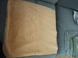 Gemütliches Kissenbezug goldgelb, ideal für den Herbst!
