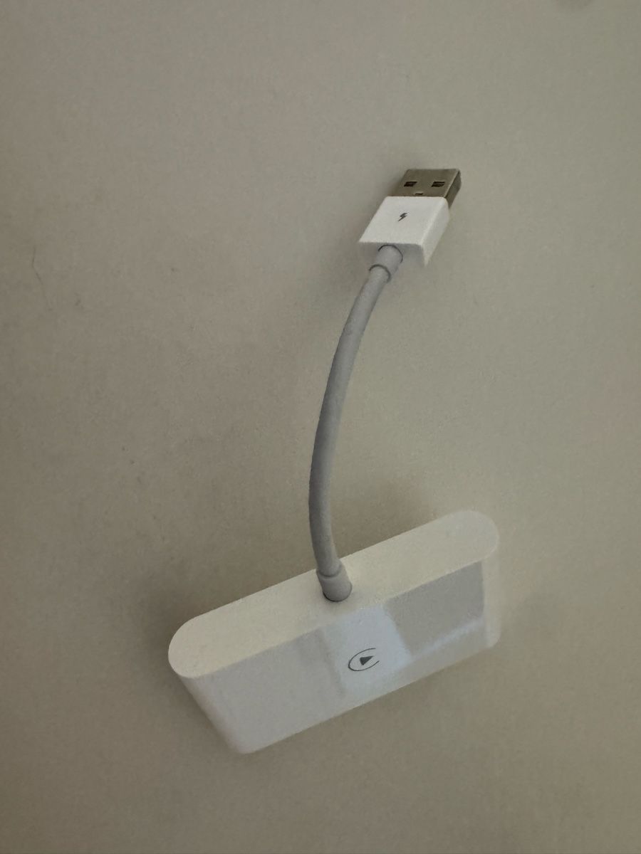 Apple Unità & Adattatore: Apple CarPlay Bluetooth Adapter – Usato da Schmerikon venduto da redrabu 1