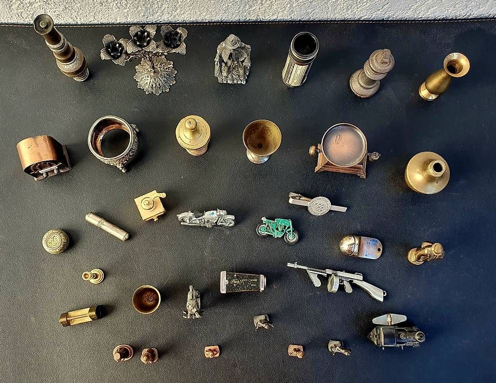 Tutte le decorazioni: Collezione vari oggetti antichità vintage – Usato da Canobbio venduto da Pablo77