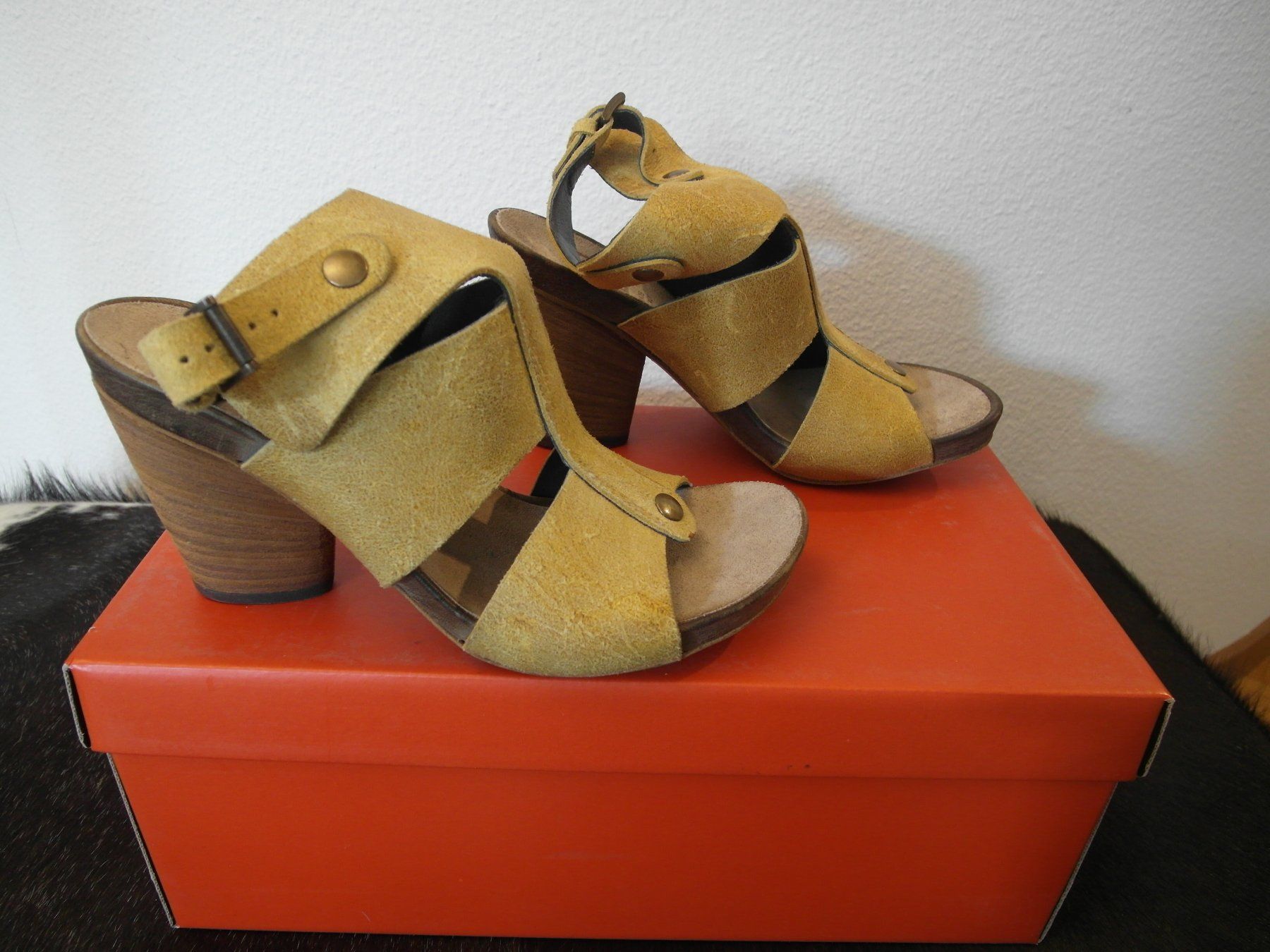Moma Scarpe da donna: Gelbe MoMas 36 – Nuovo e nell'imballaggio originale da Luzern venduto da schuhparadies159