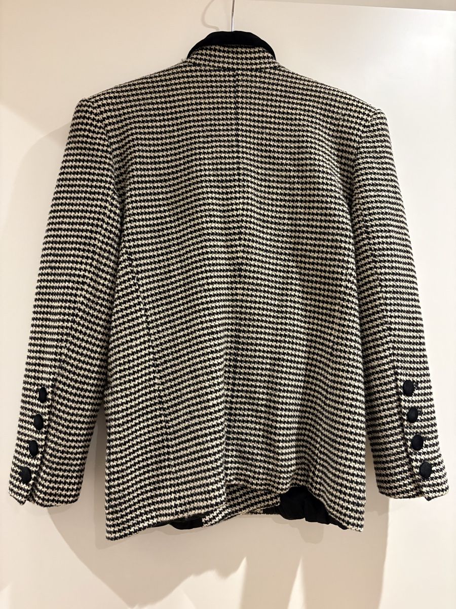Great Description About Vintage Escada Blazer