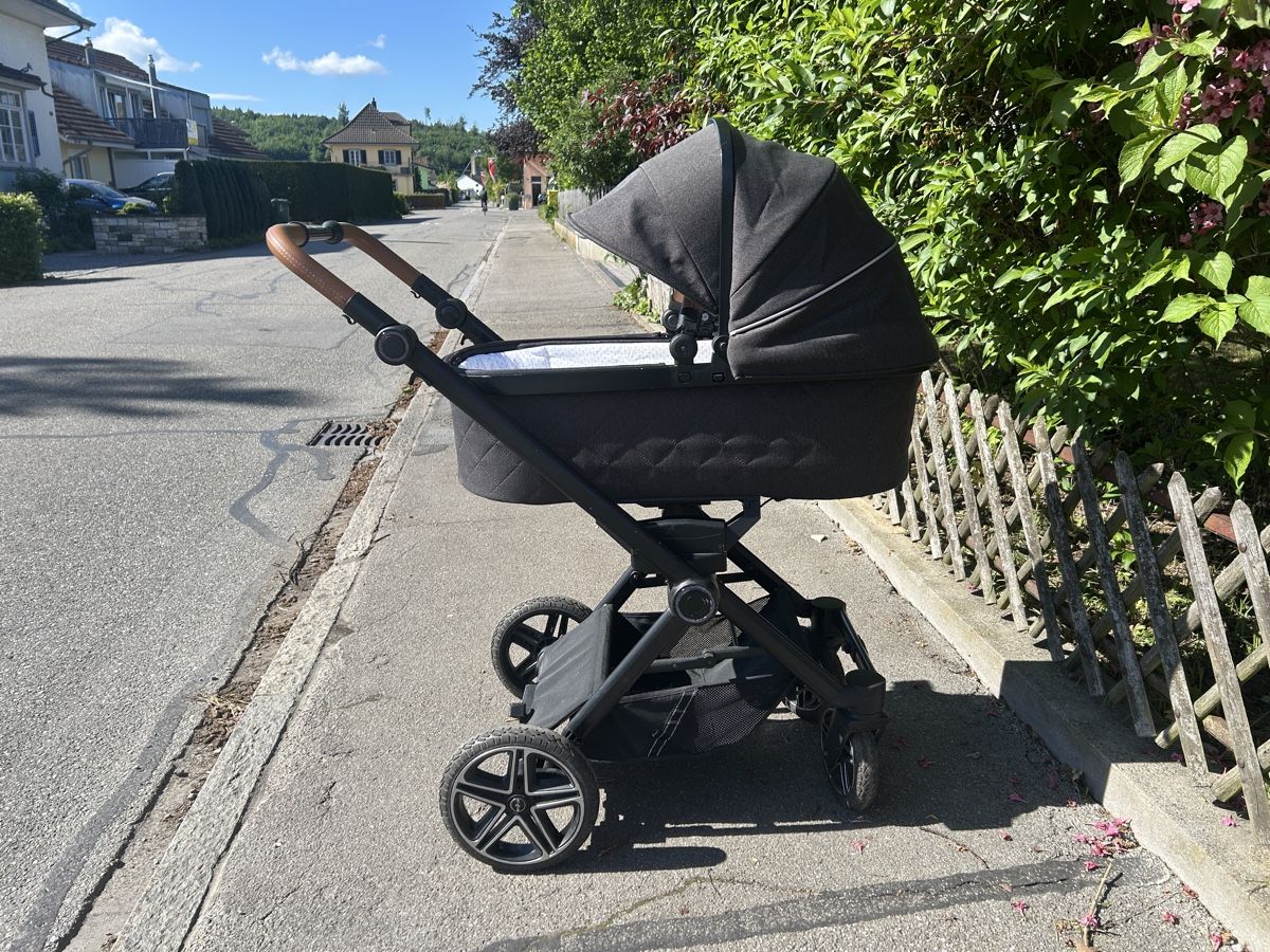 Hartan Carrozzine: Hartan Kinderwagen (2022) – Usato da Biberist venduto da ina_s9z5