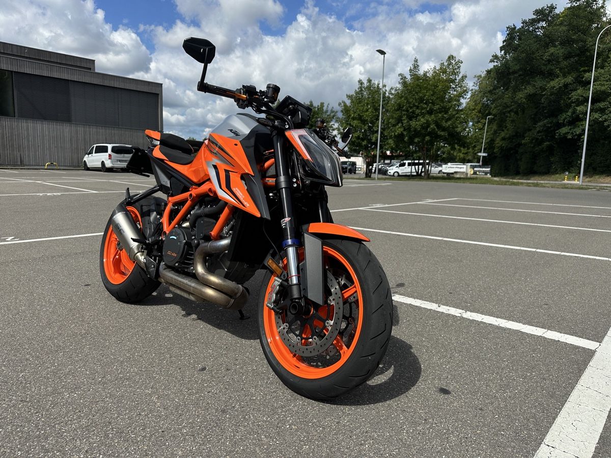 KTM Strada: KTM 1290 Super Duke R EVO | Tech Pack | SC Project – Usato da Bülach venduto da wei_w5tw 2