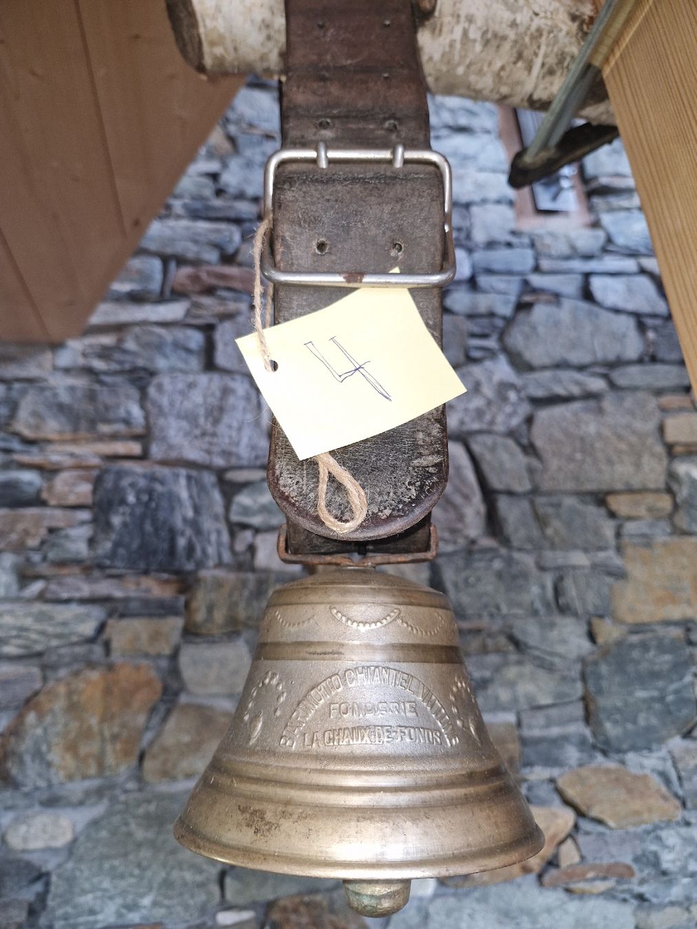 Cloches & sonnailles: Glocke Treichel  – D'occasion à Guarda par rue_bpd7