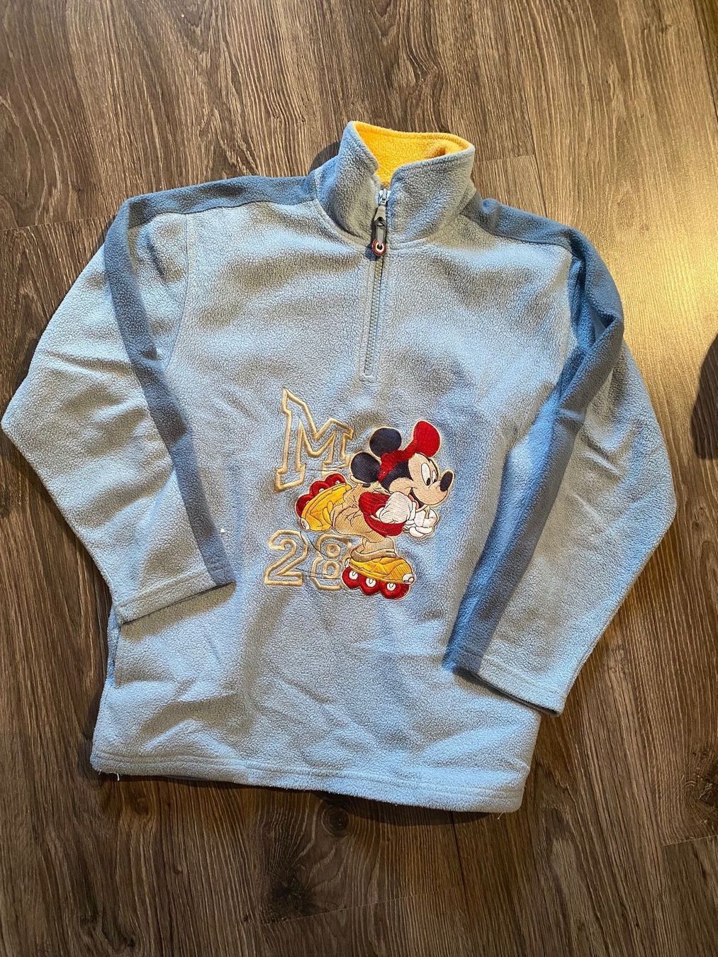 Pullover & Sweatshirts: Pull 134-140 – Gebraucht aus Chermignon-Bas von mioumiou35