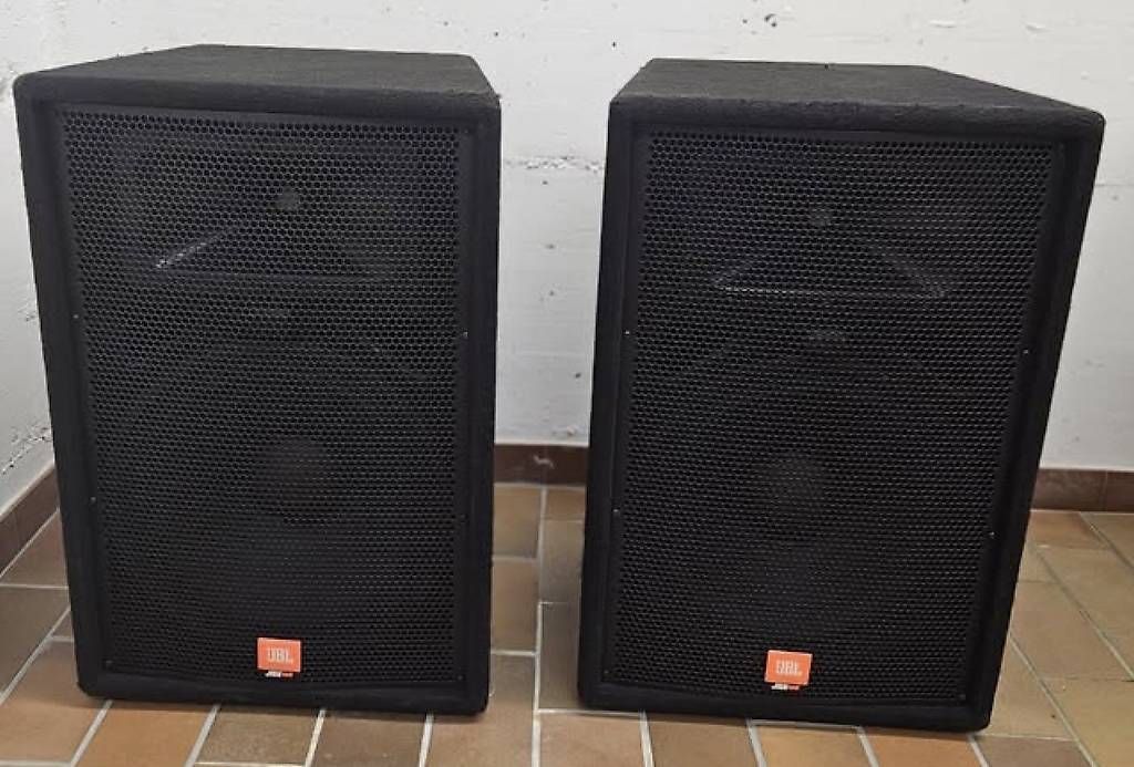 Casse acustiche: Paire d'enceintes JBL JRX 100 – Usato da Fribourg venduto da Selimta