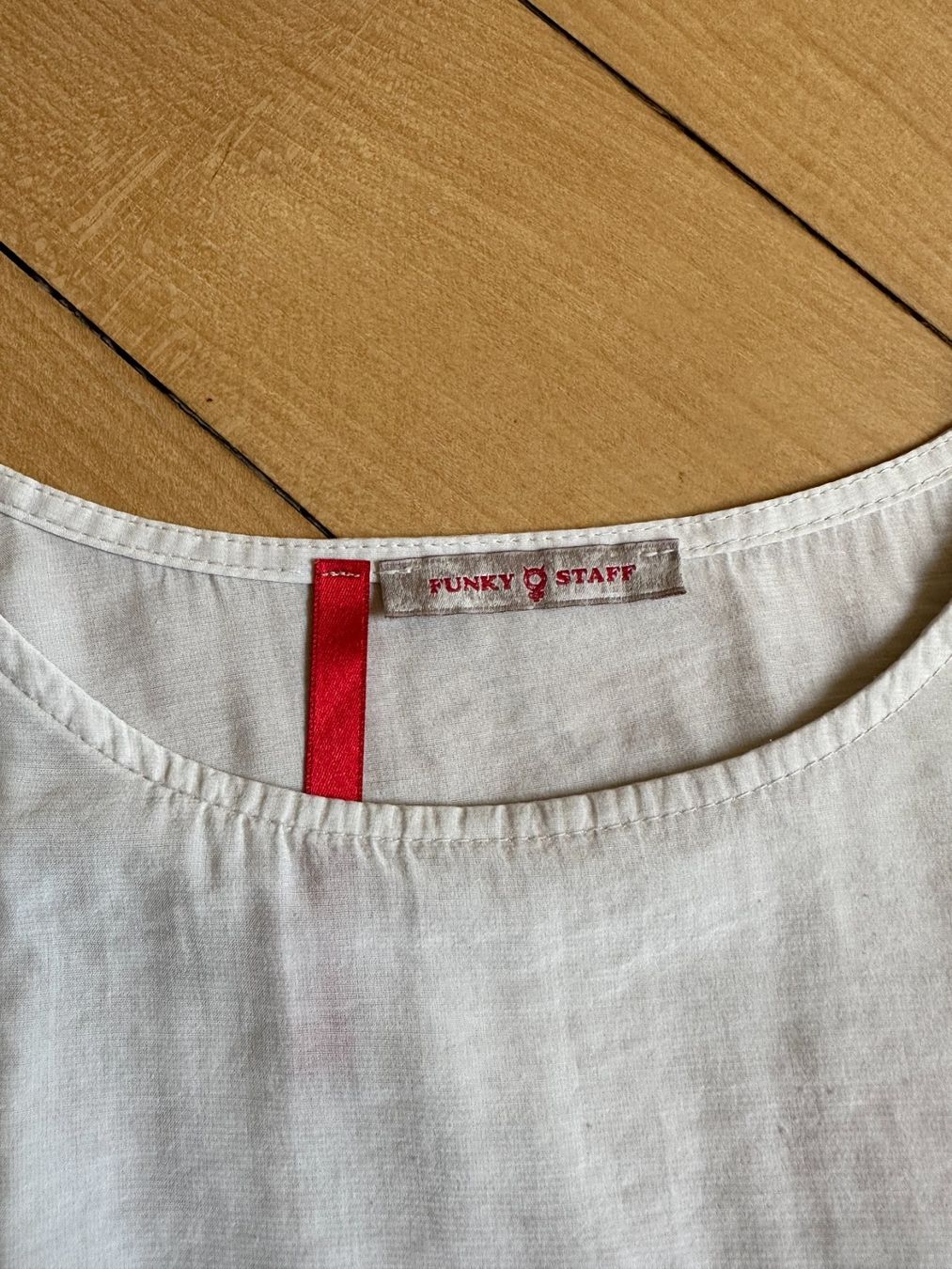 Camicette: FUNKY STAFF - Blusenoberteil beige S – Usato da Zürich venduto da Diazaio 3