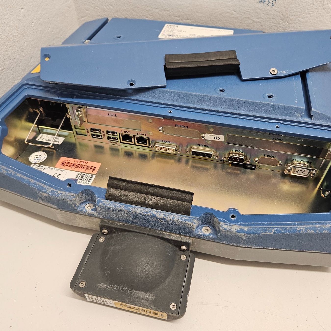 Componenti elettronici: NOAX Industrial PC C15-N1C – Usato da Niederdorf venduto da LeptonAG 6