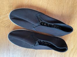 Hausschuhe Finken Schlupfschuhe 37 schwarz