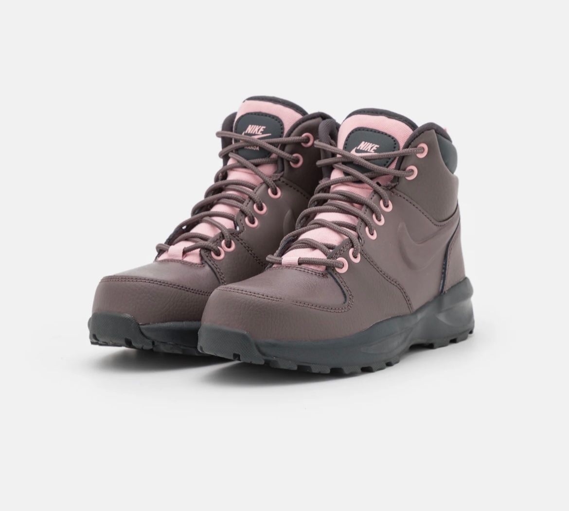 Nike Scarpe per ragazze: Nike Manoa Sneaker High Gr. 37.5 NEU – Nuovo e nell'imballaggio originale da Waltenschwil venduto da hansnine