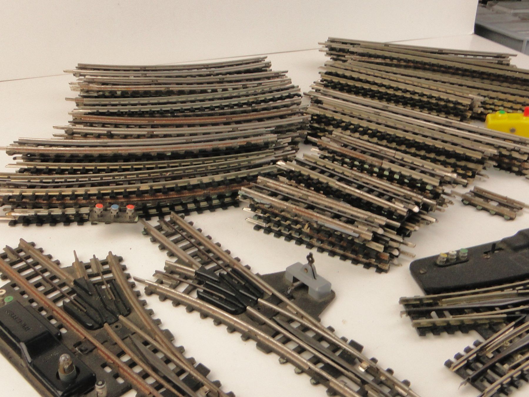 Trix Modelleisenbahnen: Trix Express H0 Gleis – Gebraucht aus Bülach von cann11 2
