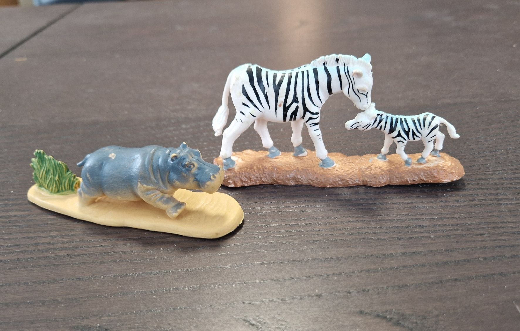 Giocattoli: Tierfiguren Nilpferd Zebra gebraucht – Usato da Münchwilen TG venduto da schnatterinchen116