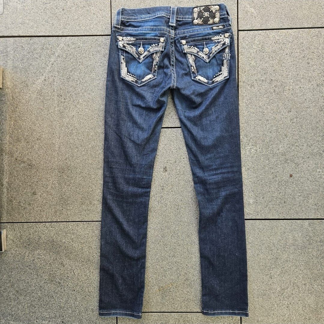 True Religion Jeans: Miss Me NAVY Jeans Size 25 – Usato da Wangen SZ venduto da Butchers_Boutique 1