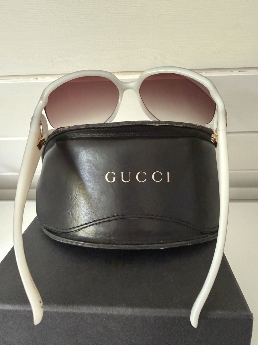 Gucci Brillen & Gläser: Sonnenbrille Gucci - wunderschön – Gebraucht aus Bolligen von Rotaniger 1