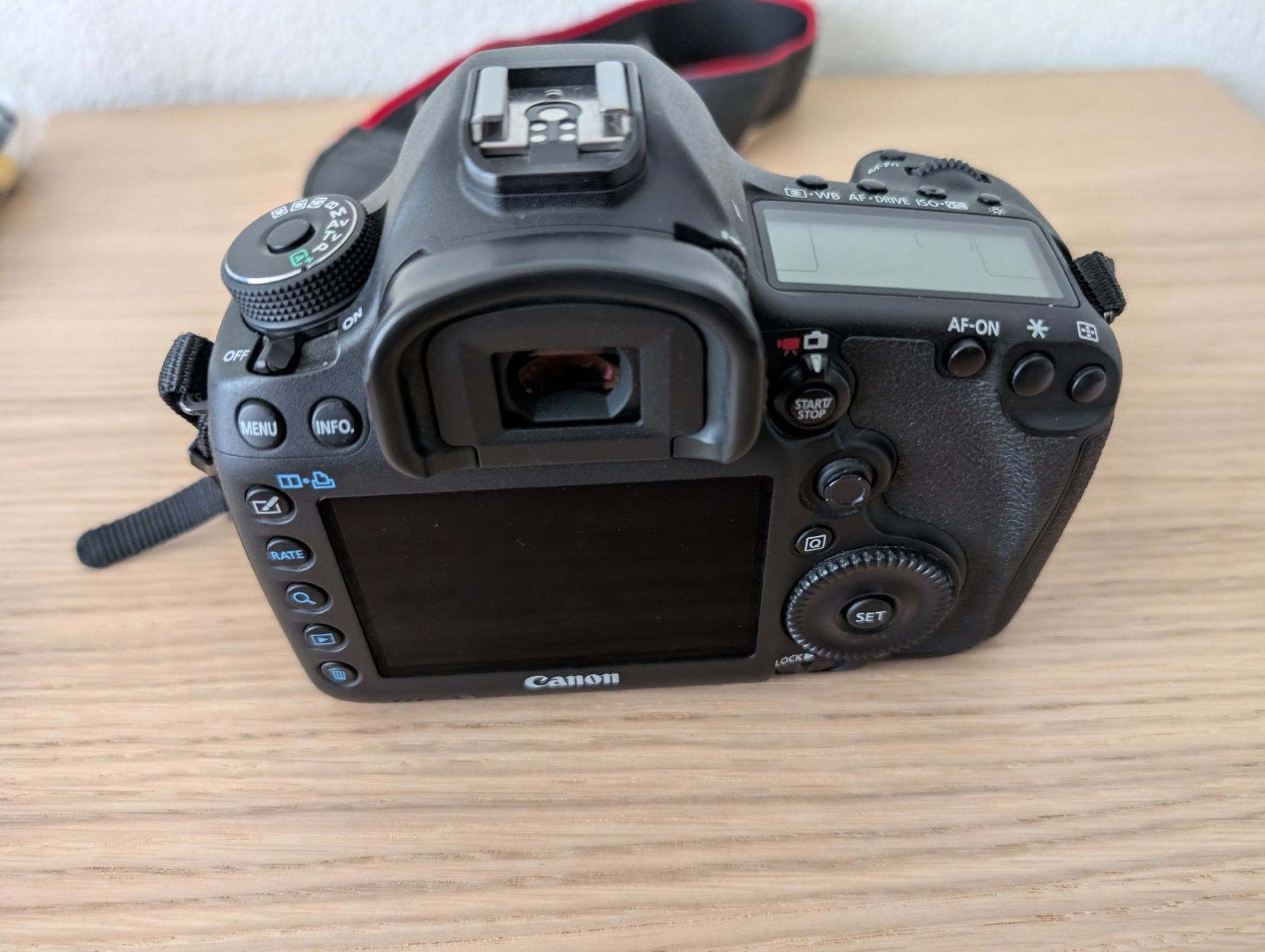 Canon Kamera: Canon EOS 5D Mark III Body + 1 extra Akku – Gebraucht aus Dietikon von uni_kn2m 2