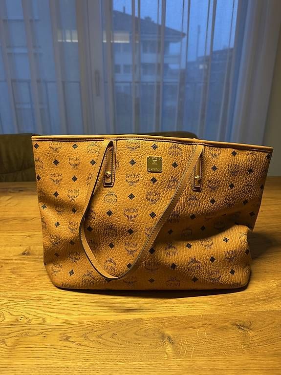 Borse da donna: MCM Shopper Tasche inkl. Handtasche – Usato da Münsingen venduto da JeliiDz 1