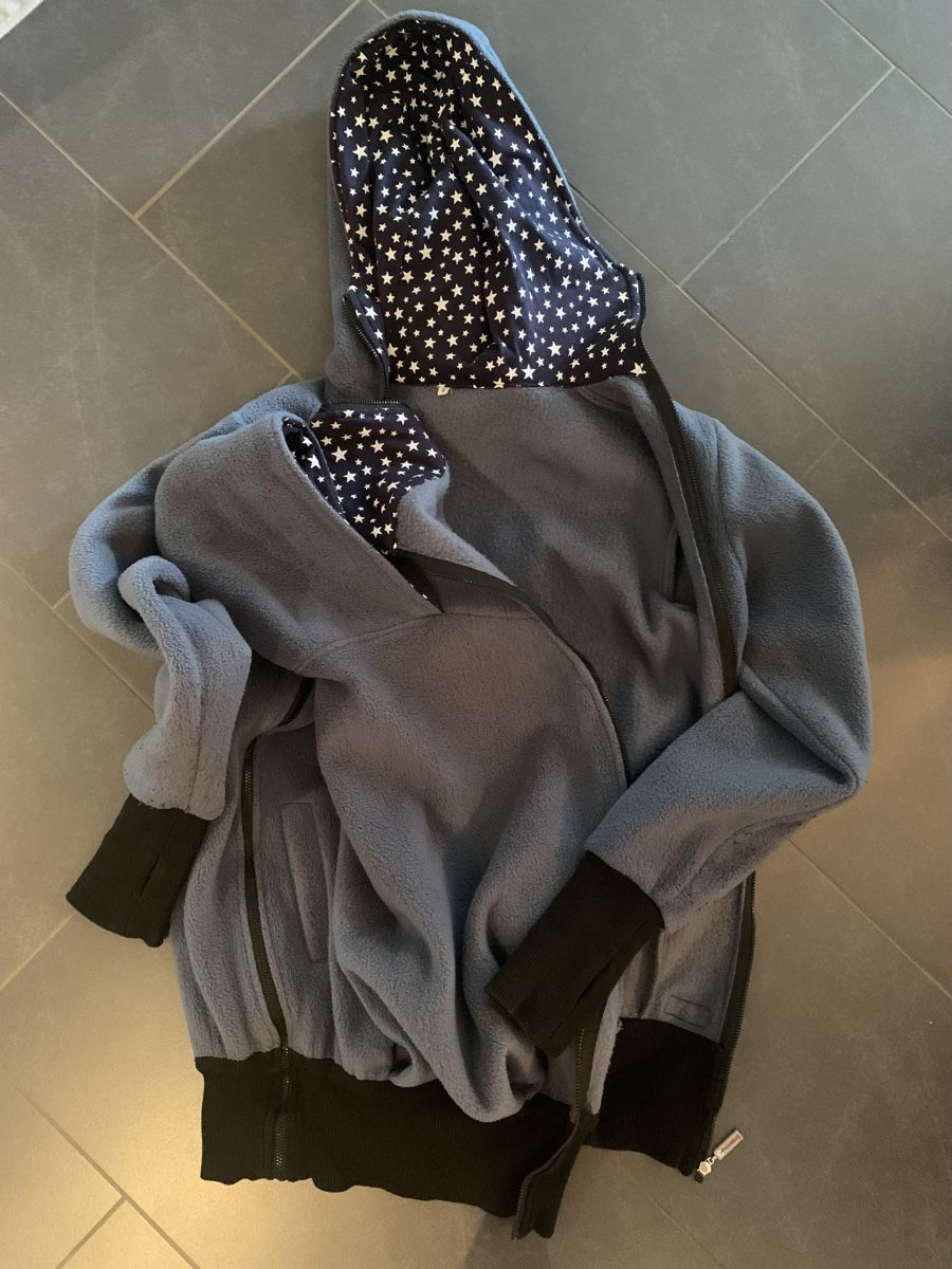 Giacche: Fleece Tragejacke mit Kapuze Gr S – Usato da Unterägeri venduto da Globi8634