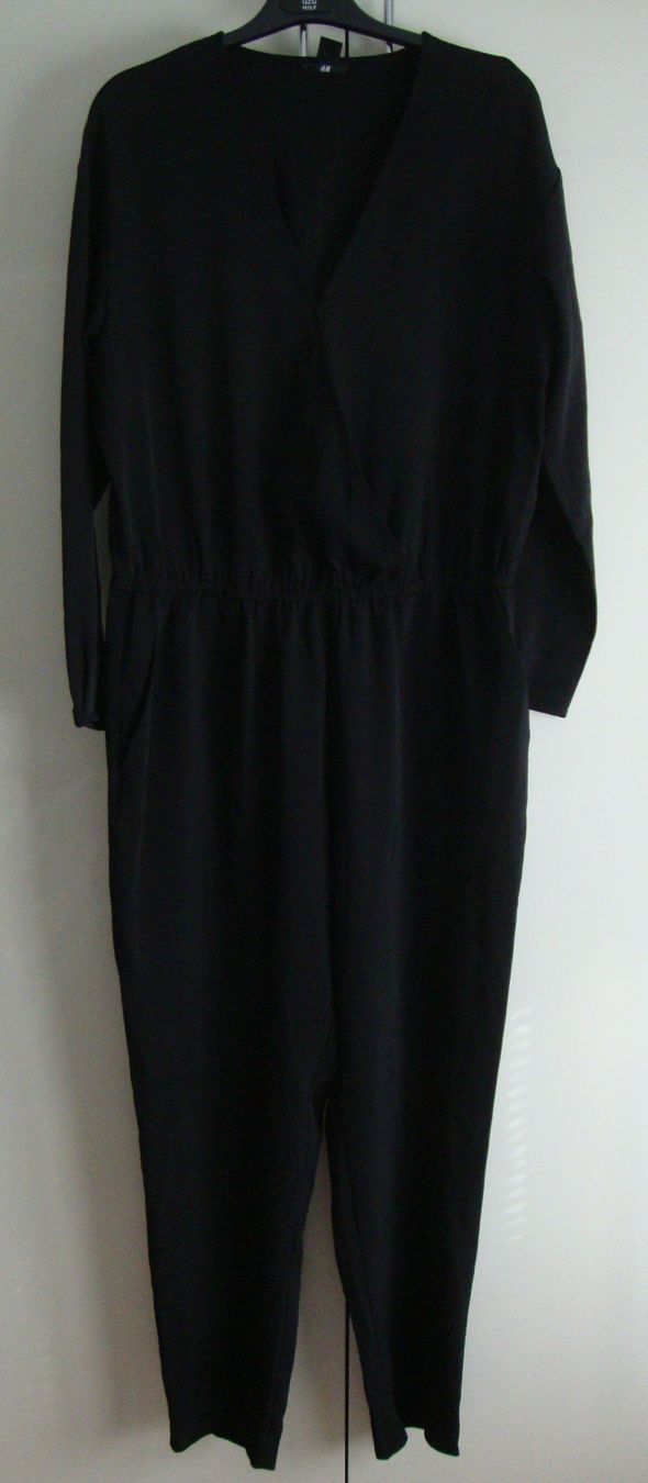H&M Jumpsuits: Schwarzer, neuer Jumpsuit H & M, Grösse 44 – Neu (gemäss Beschreibung) aus St. Margarethen TG von Mapy1
