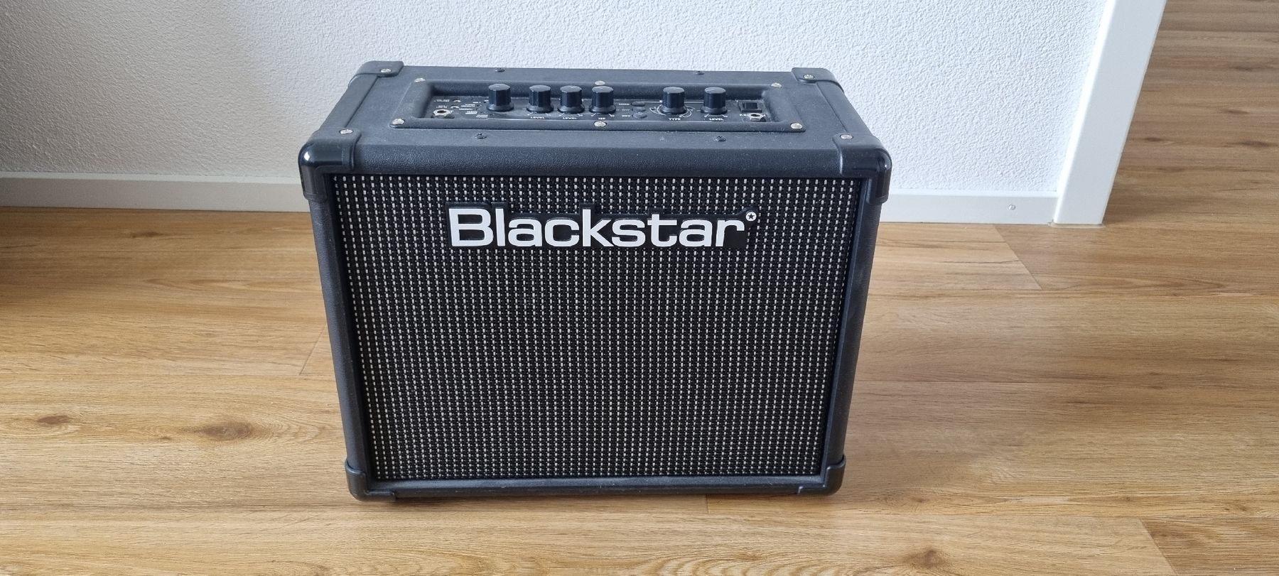 Blackstar Amplificatori: Blackstar Amp Core Stereo 20 – Nuovo (secondo la descrizione) da Aarau venduto da Janna_Valkosipuli