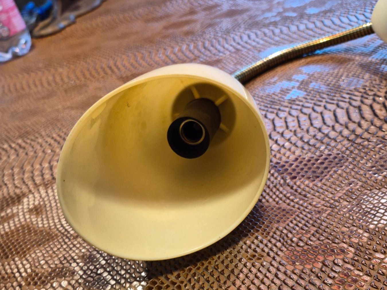 Lampade: 1 applique en laiton et bakélite – Usato da charmoille venduto da mir_my9f 2