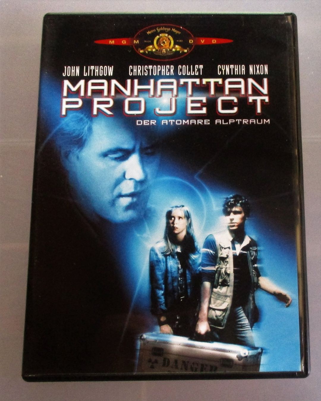 Tutti i DVDs: MANHATTAN PROJECT DER ATOMARE ALPTRAUM - John Lithgow – Usato da Wattwil venduto da Muriel10