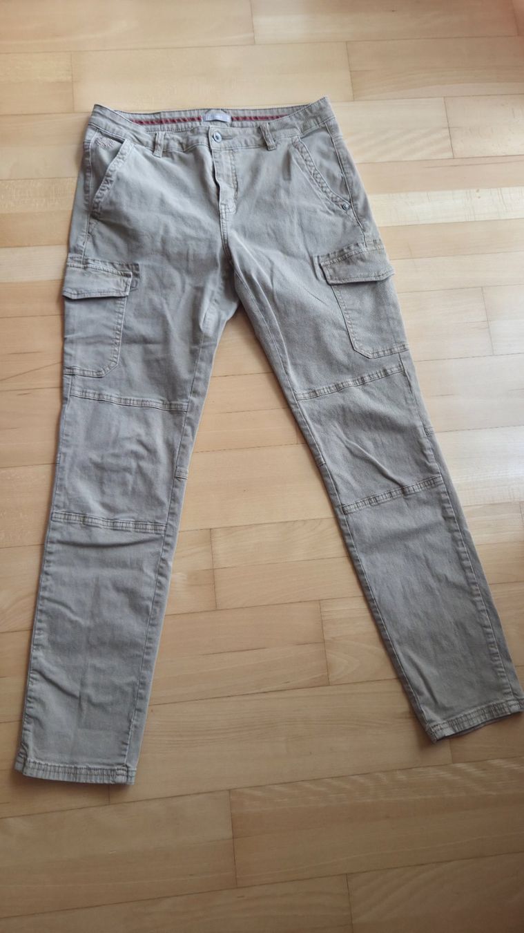 Nile Hosen: Nile Cargohose Grösse M – Gebraucht aus Hinteregg von claudsi