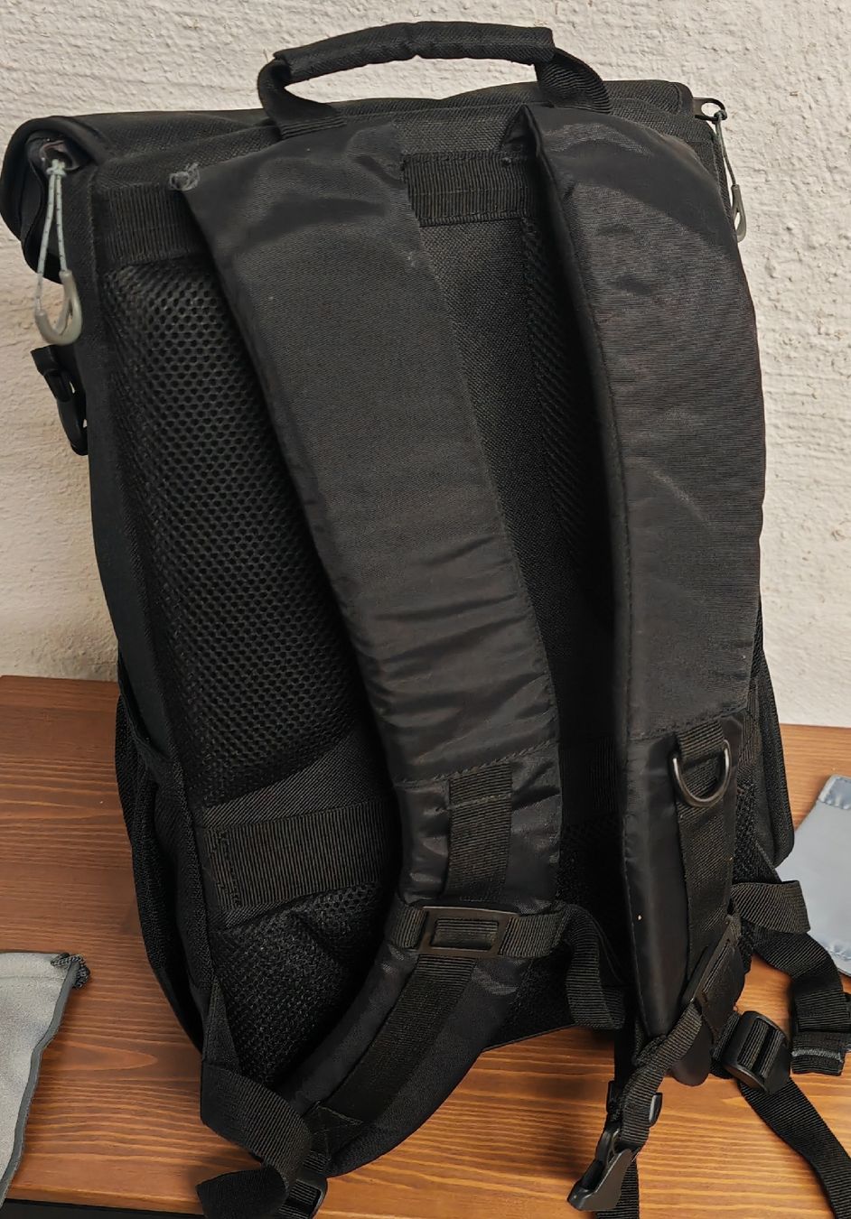 Zaini: Mantona Kamera Rucksack gross, gepolstert – Usato da Rheinsulz venduto da Dred 5