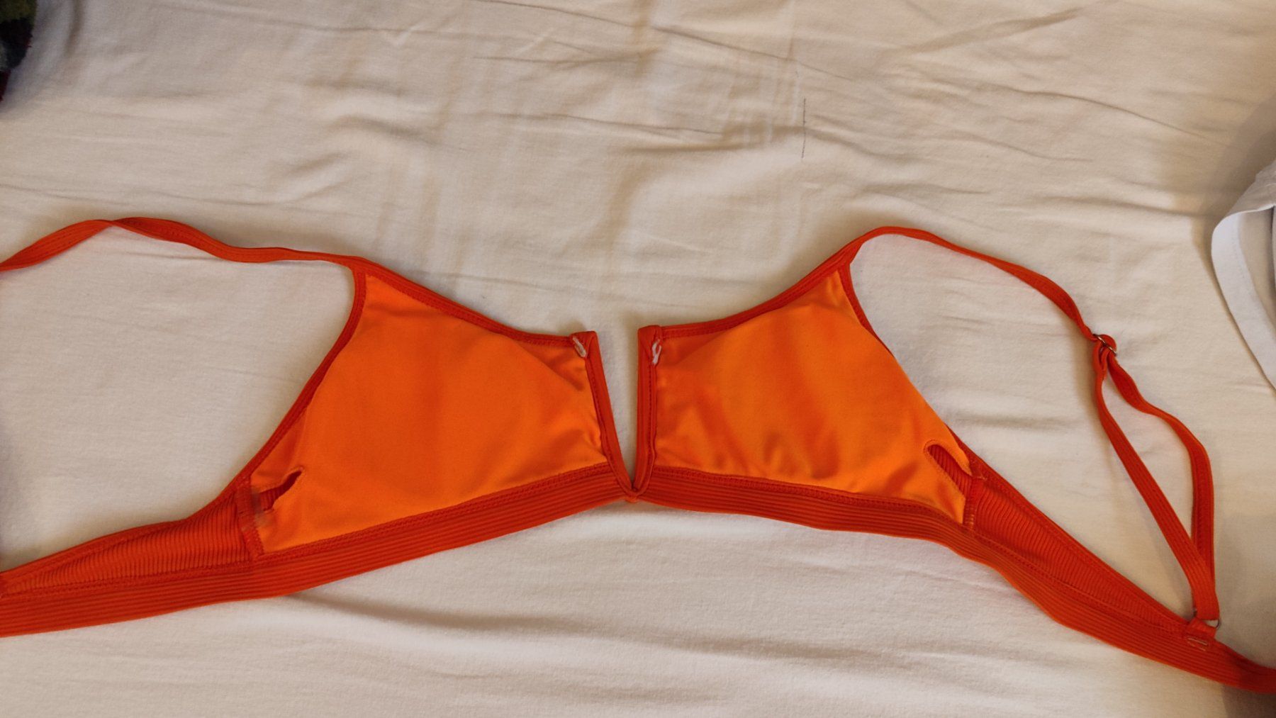 Calvin Klein Costumi da bagno & Bikini: Bikini Oberteil, Grau & Orange, Gr. 75A, Set: 3 Stk. – Nuovo (secondo la descrizione) da Brüttisellen venduto da nic_xm7s 3