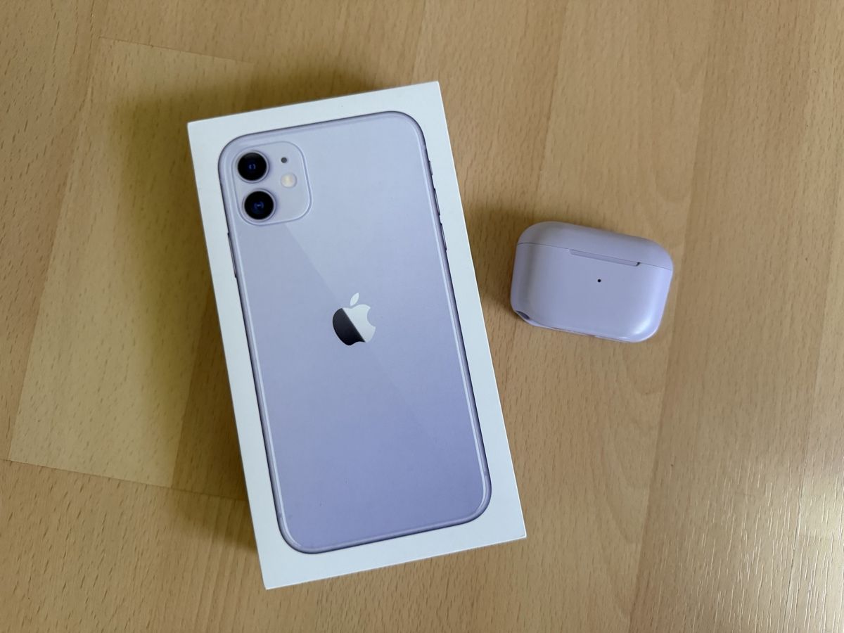 Apple Telefoni cellulari / Smartphones: Wie neu iphone 11 128gb Purple – Nuovo (secondo la descrizione) da Uznach venduto da enrico06 6