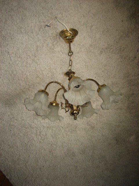 Lustres & lampes de plafonds: Kronleuchter mit 5 Leuchten – D'occasion à Winterthur par pf02