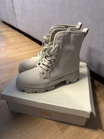 Boots neu Gr.40 cremé