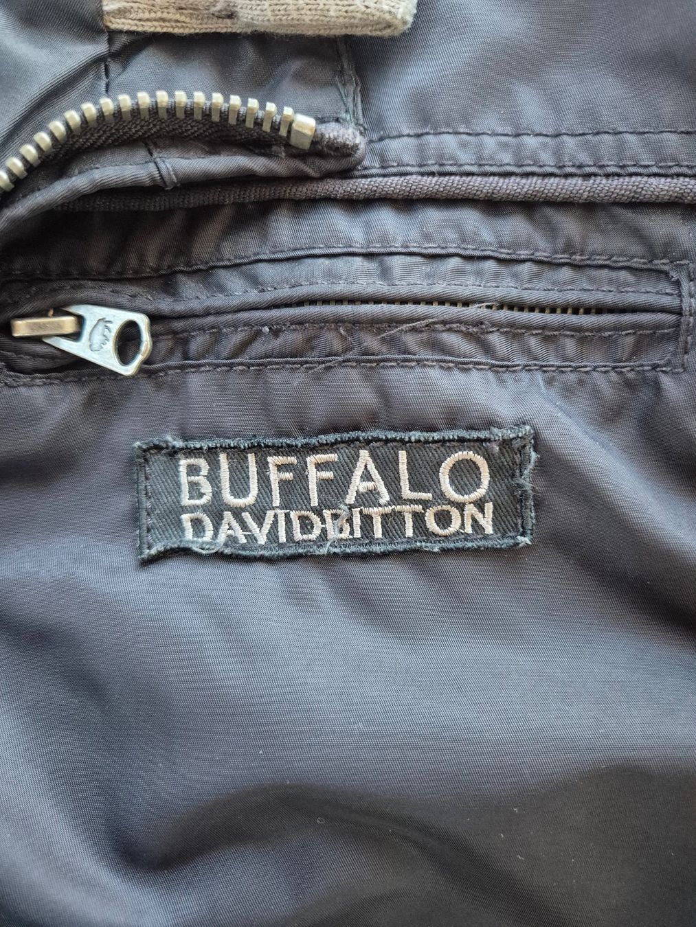 Giacche: BUFFALO David Bitton Jacke in Dunkelviolett Grösse M – Usato da Baar venduto da tess01 2