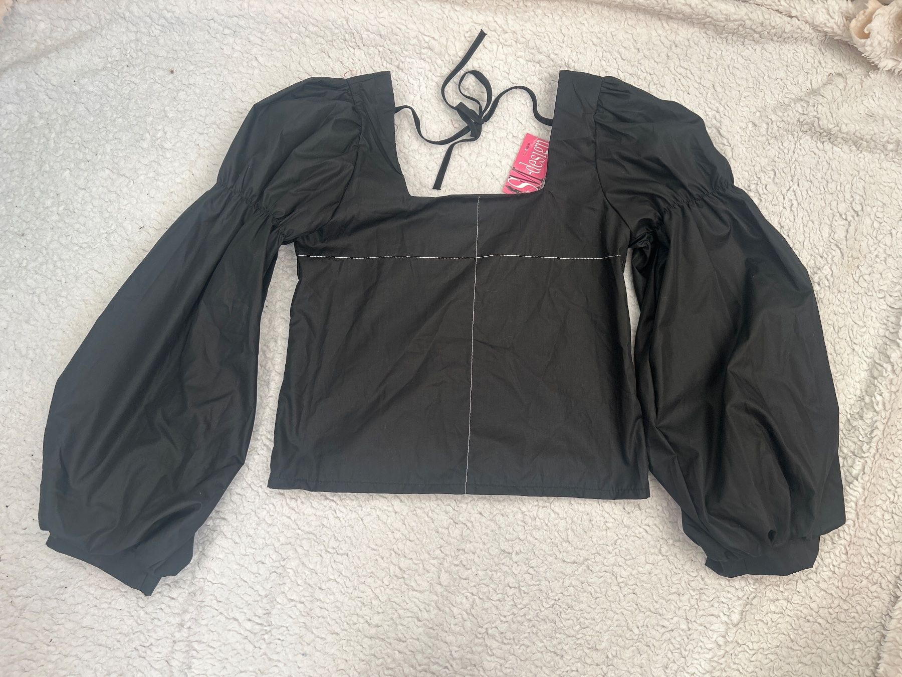 Blusen: Bluse mit Puffärmeln, schwarz Grösse S, NEU – Neu und originalverpackt aus Regensdorf von Spyke55