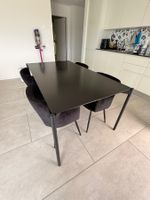 Schwarzer Esstisch 160x90 & 4 Samtstühlen – Modern & wie neu